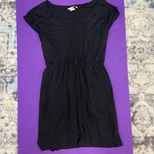 Basic loose black dress